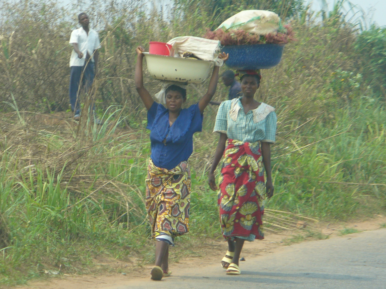 Kopie von Kongo Oft einzige Transportmöglichkeit Photo Neumann